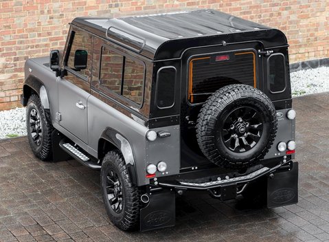 Land Rover Defender 90 Autobiography Edition 9