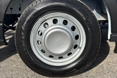 Ford Transit 350 L2 Drw 130 ps Single Cab Tipper - Air Con / Rear Camera / Cruise 34