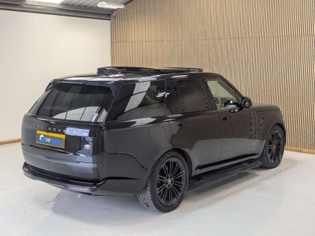 Land Rover Range Rover 4.4 Range Rover First Edition Auto 4WD 5dr 23