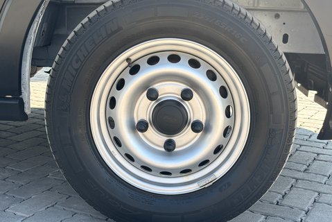 Ford Transit 350 L4 H3 130 ps DCIV with Air Conditioning 30