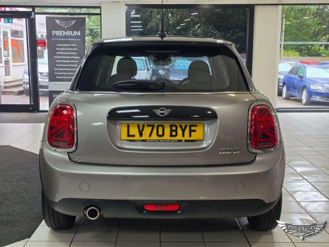 Mini Hatch 1.5 Cooper Classic Steptronic Euro 6 (s/s) 5dr 82