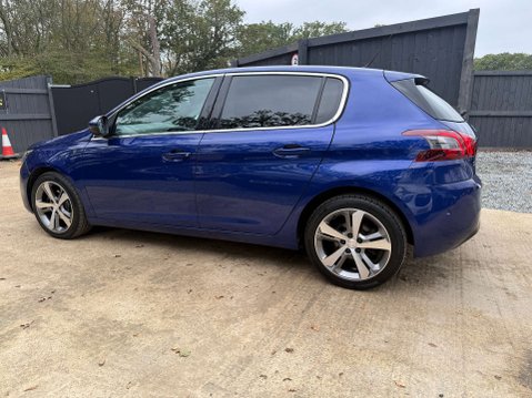 Peugeot 308 1.2 308 Tech Edition PureTech S/S 5dr 27