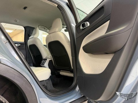 Volvo XC40 1.5 T3 Inscription Auto Euro 6 (s/s) 5dr 49
