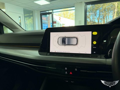 Volkswagen Golf 1.5 TSI Life Euro 6 (s/s) 5dr 27