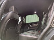 Land Rover Discovery Sport 2.0 Discovery Sport R-Dynamic SE D Auto 4WD 5dr 66