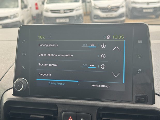 Peugeot e-Partner AUTO 50Kwh [SOLD KH] SWB L1H1 LR Professional Premium Plus Air Con Sensors 24