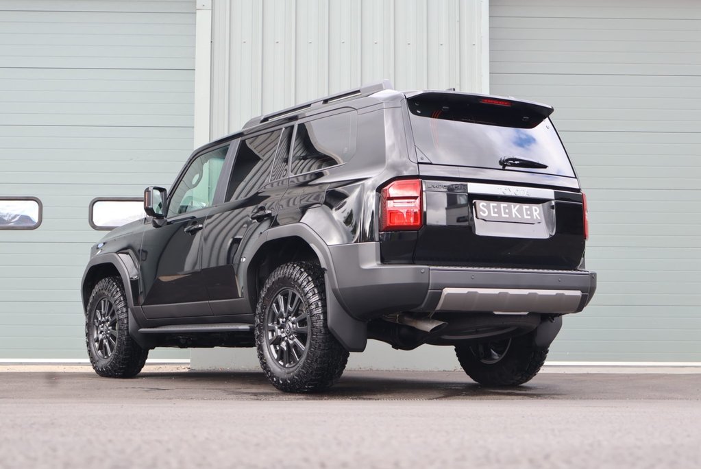 Toyota Land Cruiser BRAND NEW COMMERCIAL WITH A GENUINE REAR SEAT CONVERSION 4