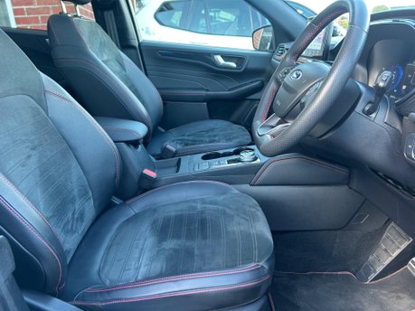 Ford Kuga 2.5h Duratec ST-Line X Edition CVT Euro 6 (s/s) 5dr 22