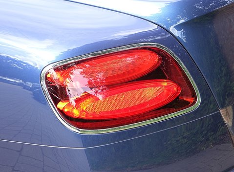 Bentley Continental GT V8 S Convertible 26