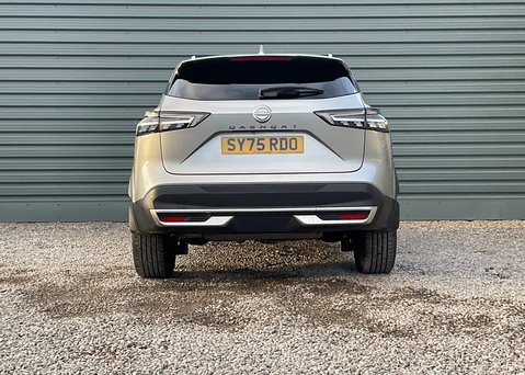 Nissan Qashqai DIG-T TEKNA 9