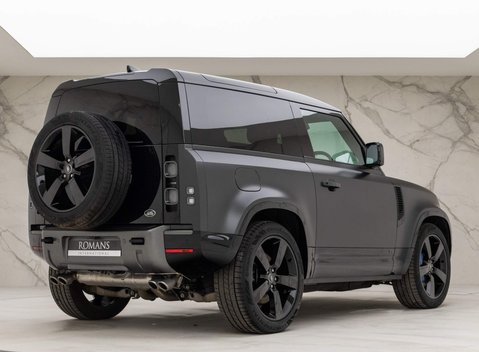 Land Rover Defender V8 CARPATHIAN EDITION 19