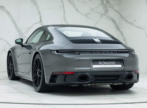 Porsche 911 Carrera GTS (992) 7