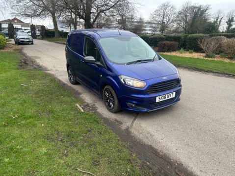 Ford Transit Courier SPORT TDCI 1