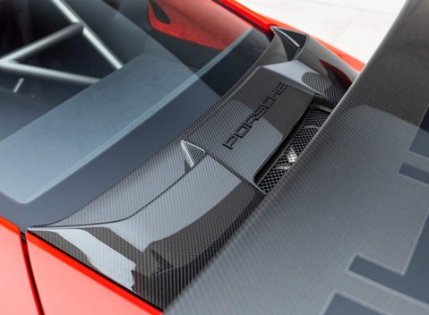 Porsche 911 GT2 RS (991) 42