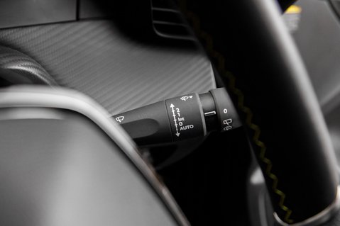 Peugeot 208 GT PREMIUM 15