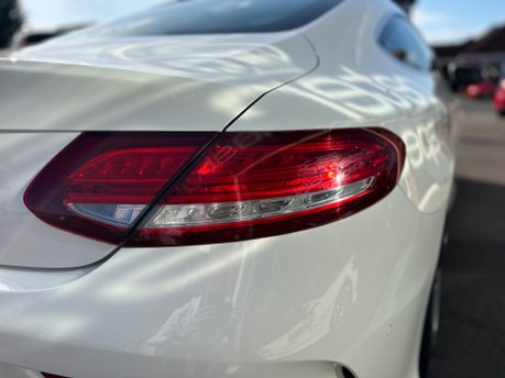 Mercedes-Benz C Class C 220 D AMG LINE PREMIUM PLUS COUPE 11