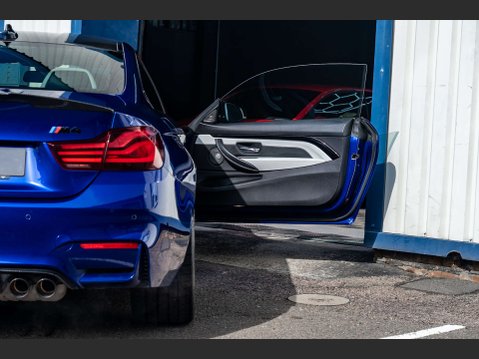 BMW M4 3.0 M4 Competition Edition Package Semi-Auto 2dr 8
