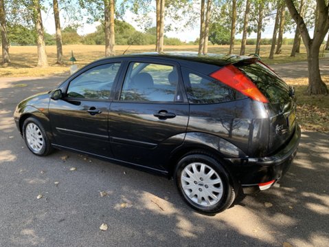 Ford Focus GHIA 9