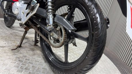 Yamaha YBR 125 2009 ONLY 5K NON RUNNING PROJECT BIKE SPARES OR REPAIR 125CC 20