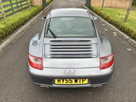 Porsche 911 CARRERA 2 12