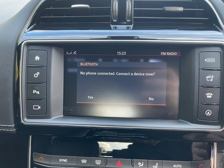 Jaguar XE 2.0i R-Sport Saloon 4dr Petrol Auto Euro 6 (s/s) (200 ps) 43