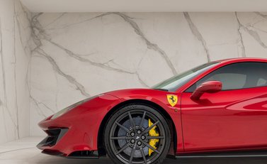 Ferrari 488 Pista 37