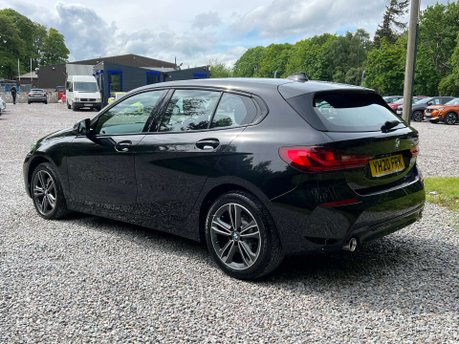 BMW 1 Series 2.0 118D Sport 5dr 9