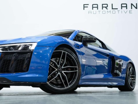 Audi R8 5.2 FSI V10 Coupe 2dr Petrol S Tronic quattro Euro 6 (s/s) (540 ps) 19