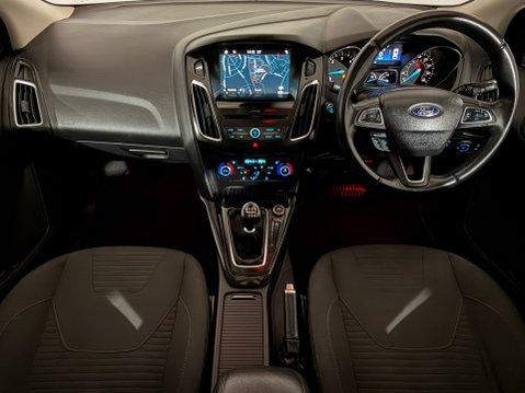Ford Focus TITANIUM TDCI 11