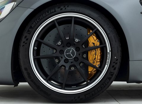 Mercedes-Benz AMG GT R GT R Premium 8