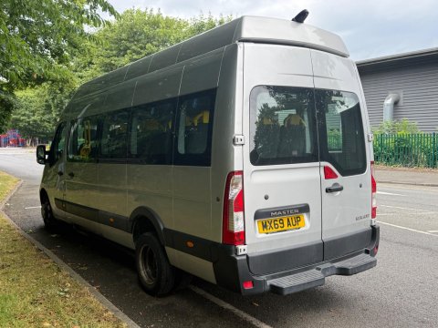 Renault Master 17 seater minibus 5