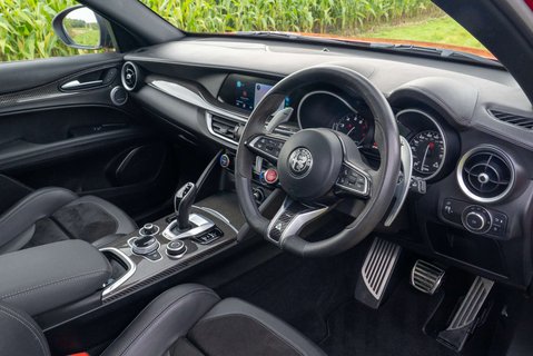 Alfa Romeo Stelvio 2.9 V6 Quadrifoglio 9