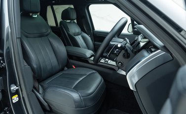 Land Rover Range Rover D350 AUTOBIOGRAPHY 14