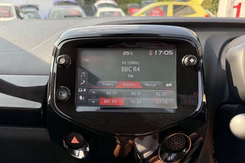Toyota Aygo VVT-I X-CITE.5 TOYOTA SERVICES.REVERSING CAMERA.A/C..1 PREVIOUS OWNER 26