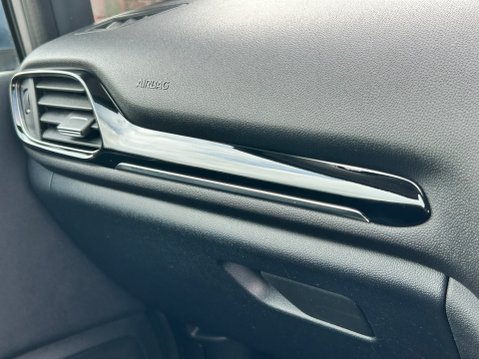 Ford Fiesta TITANIUM X MHEV 33