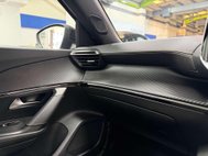 Peugeot e-2008 50kWh GT SUV 5dr Electric Auto (136 ps) 38