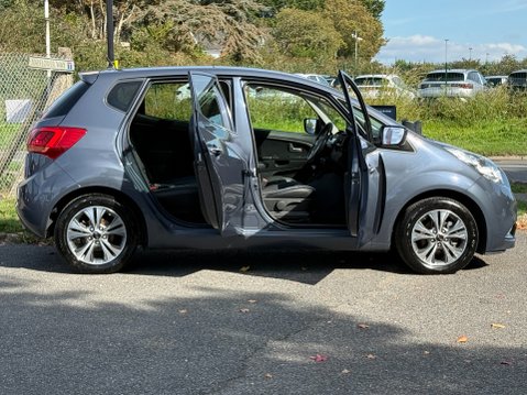 Kia Venga 4 AUTOMATIC 3