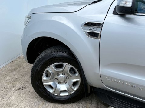 Ford Ranger 3.2 Ranger Limited Edition 4x4 Double Cab TDCi Auto 4WD 5dr 43