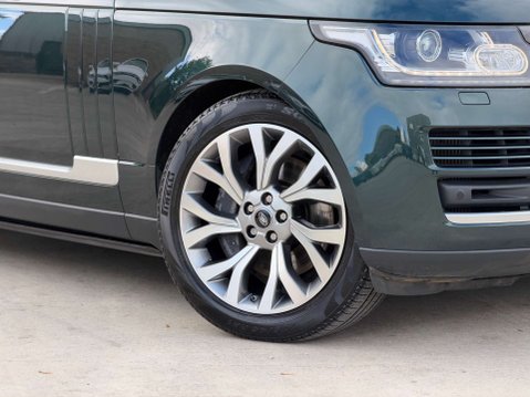 Land Rover Range Rover 4.4 Range Rover Vogue SDV8 Auto 4WD 5dr 39