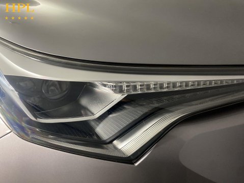 Toyota C-HR 1.8 VVT-h Dynamic SUV 5dr Petrol Hybrid CVT Euro 6 (s/s) (122 ps) Cruise C 9