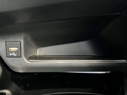 Toyota C-HR 2.0 C-HR Excel HEV CVT 5dr 52