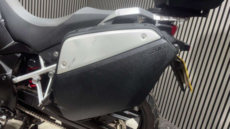Suzuki V-Strom 1000 2016 ADVENTURE BIKE FULL LUGGAGE NEW MOT SERVICED 31