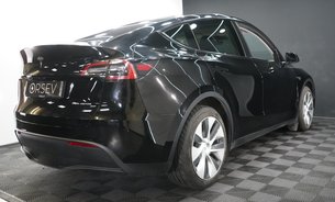 Tesla Model Y LONG RANGE AWD Comfort Suspension GROK AI One Owner Adaptive LEDs VAT Q 7