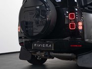 Land Rover Defender 3.0 Defender XS Edition D MHEV A 4WD 5dr 9