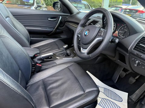 BMW 1 Series 2.0 118i Exclusive Edition Euro 5 (s/s) 2dr 27