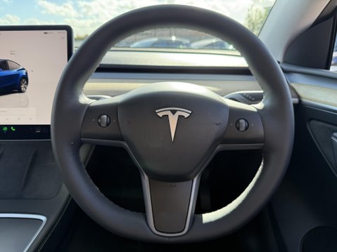 Tesla Model Y (Dual Motor) Long Range SUV 5dr Electric Auto 4WDE (384 bhp) 34