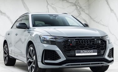 Audi RS Q8 Vorsprung 1