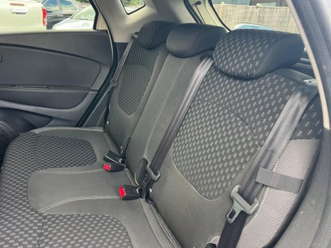 Renault Captur 0.9 TCe ENERGY Dynamique S Nav Euro 6 (s/s) 5dr 28