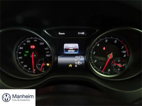 Mercedes-Benz GLA 1.6 GLA180 GPF Urban Edition SUV 5dr Petrol 7G-DCT Euro 6 (s/s) (122 ps) 3