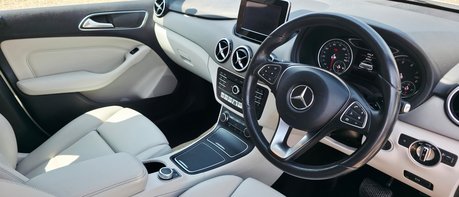 Mercedes-Benz B Class B 200 SE EXECUTIVE.AUTOMATIC.STUNNING EXAMPLE.10 SERVICES.1 PREVIOUS KEEPER 1